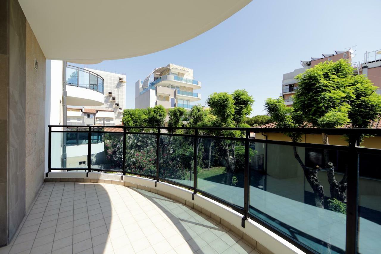 Skyresidence لينانو سابيادورو المظهر الخارجي الصورة